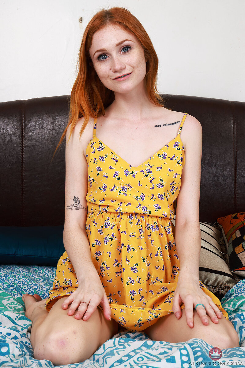 Елена, 24 года, 1 размер груди